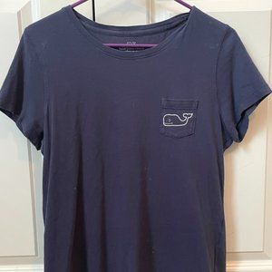 vineyard vines t-shirt